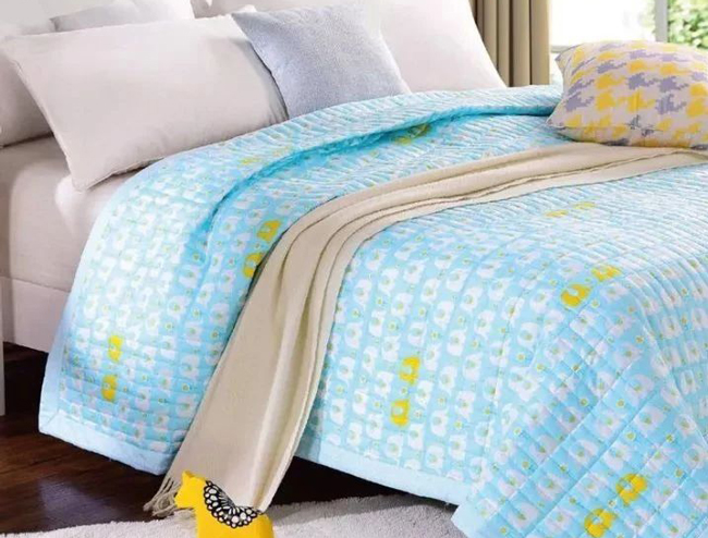 新型面料深加工技术——绗绣机