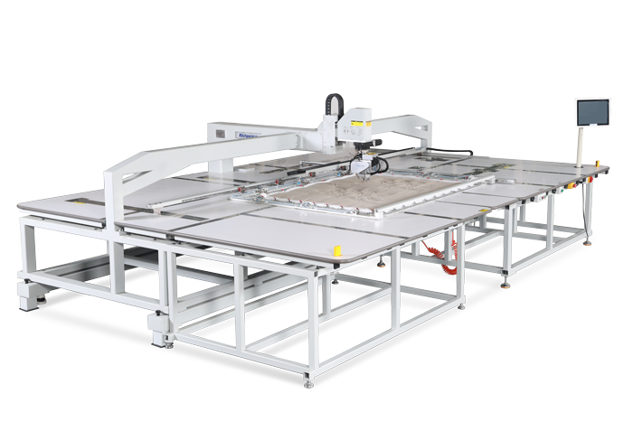 皮革类缝制，选星空大幅面360°旋转缝纫机