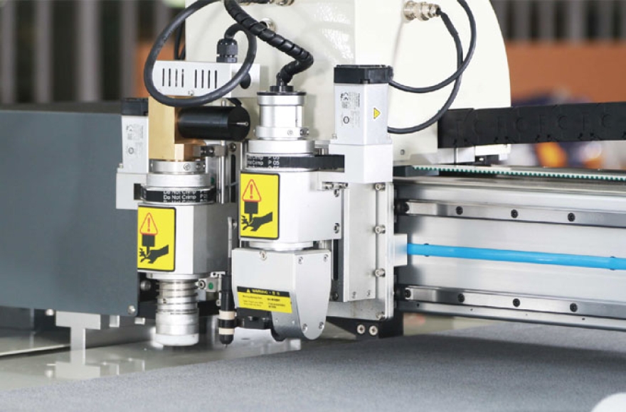 星空汽车专用电脑裁切机