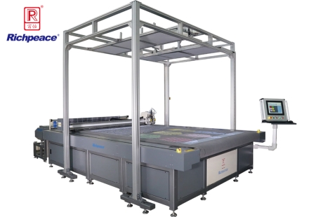 星空对条对格专用裁床