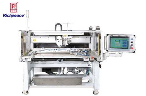 星空汽车天窗卷阳帘前边缝纫机