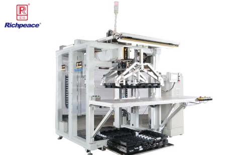 星空汽车天窗卷阳帘码垛站