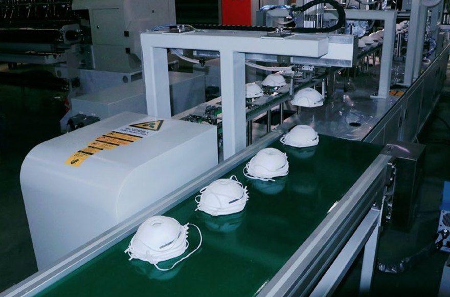 星空全自动钉焊一体罩杯口罩生产线（内成型）