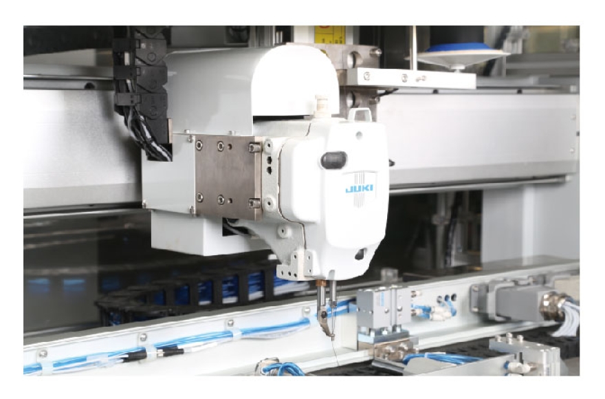 星空汽车天窗卷阳帘前边缝纫机