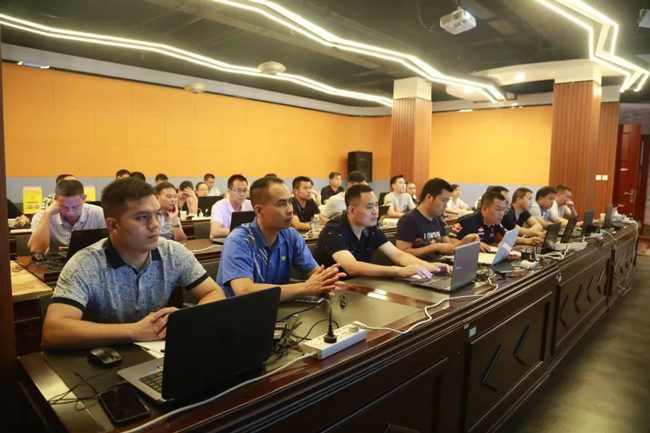 星空讲师讲解服装CAD在服装制版领域中的应用 3.jpg