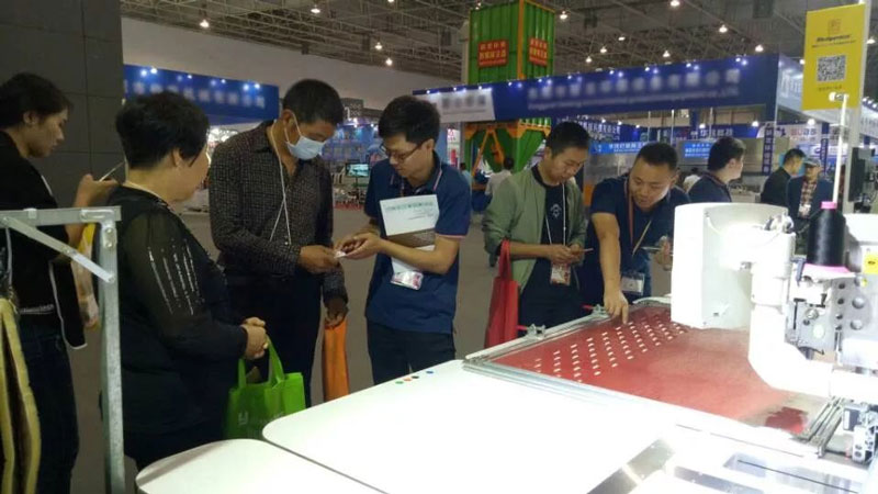 展商围观星空展机 展商围观星空展机