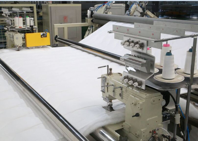 星空电脑全自动四边缝纫机纵缝