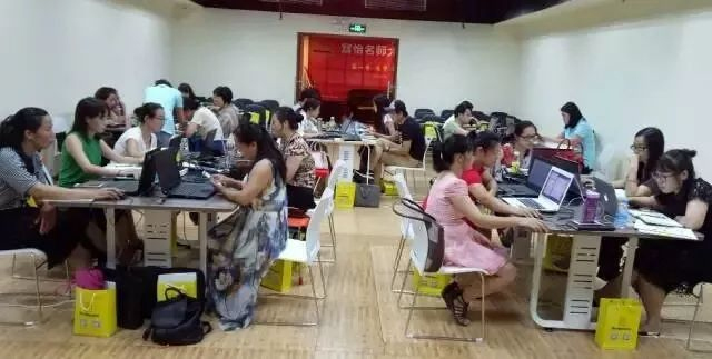 星空服装/绣花CAD/CAM技术培训