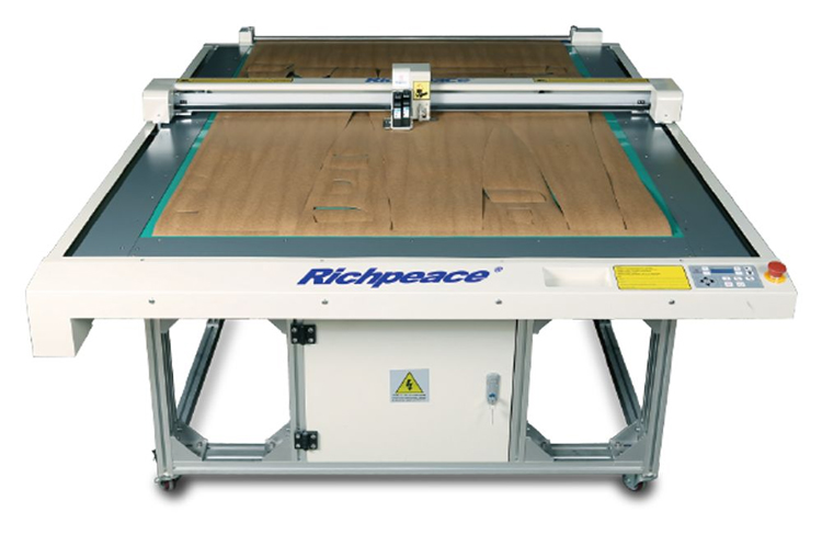 星空电脑模板切割机