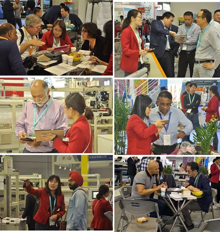 星空销售人员细心解答客户问题