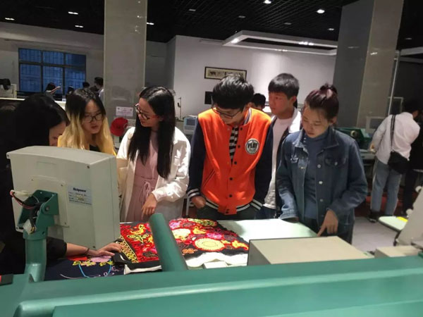 星空电脑五合一绣花机