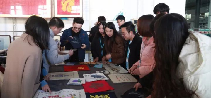 中原工学院同学来到星空集团实习培训